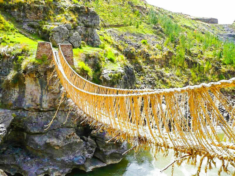 Puente Inca Qeswachaka