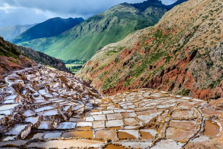 valle-sagrado-con-maras-y-moray